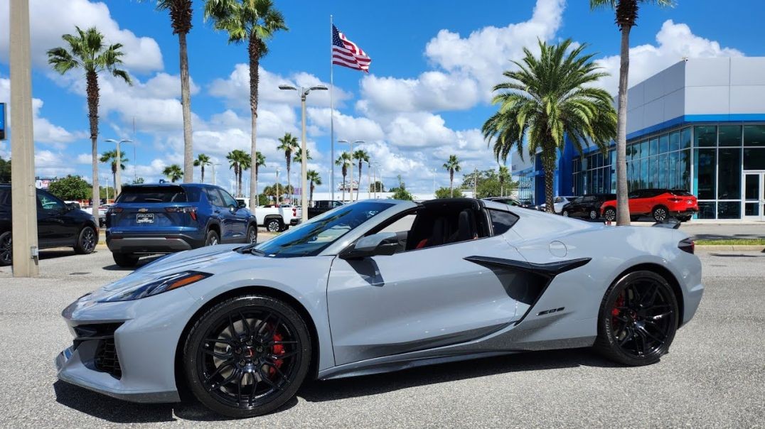 Chevrolet Corvette Z06, 1LZ, ''Seawolf Gray Metallic'' en Español $1